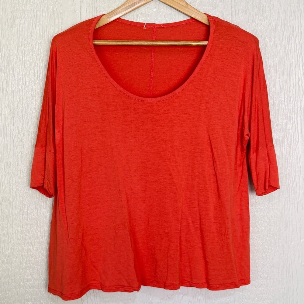 AG Adriano Goldschmied Womens Orange Red Scoop Neck Rayon Tee Shirt Small USA